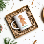 Mug personnalisé avec un biscuit de Noël et un prénom.